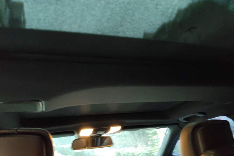 Used Mercedes-Benz E-Class 2013 E 300 L Stylish Luxury Model Headliner