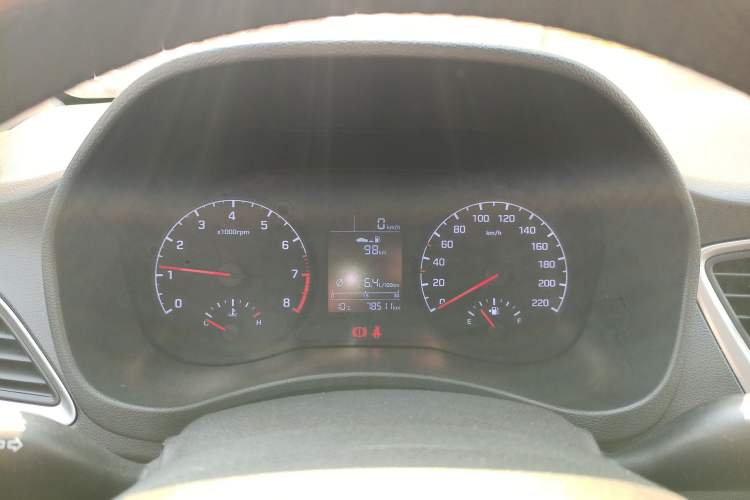 Used Hyundai Verna (new generation) 2016 1.4L Manual Cool Edition GLS Instrument Cluster