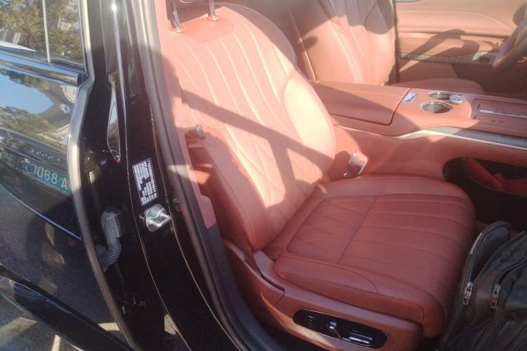 Used Hyptec HL 2025 700 Ultra Six-Seater All-Wheel-Drive LiDAR Version
