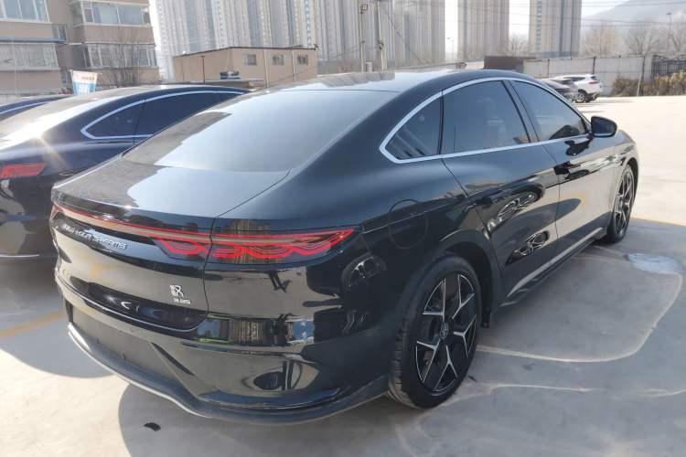 Used BYD Han 2022 EV Genesis Edition 715KM Front-Wheel-Drive Prestige Model