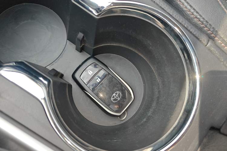 Used Toyota Highlander 2015 2.0T Four-Wheel Drive Luxury Edition 7-Seater