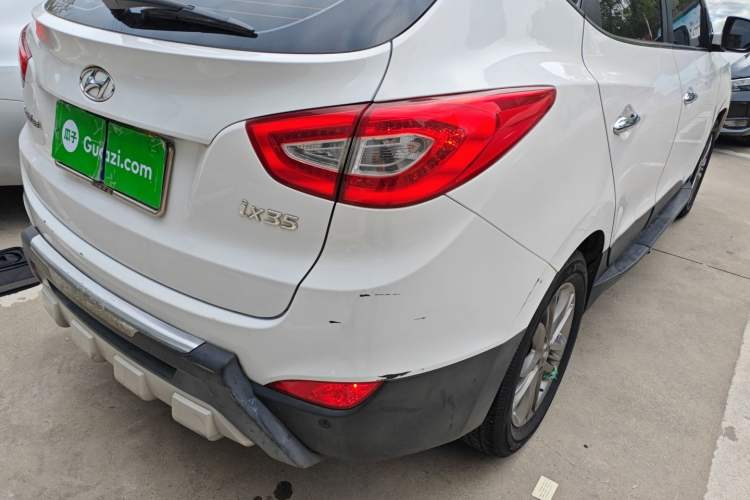 Used Hyundai ix35 2015 2.0L Automatic 2WD Smart Type China IV
