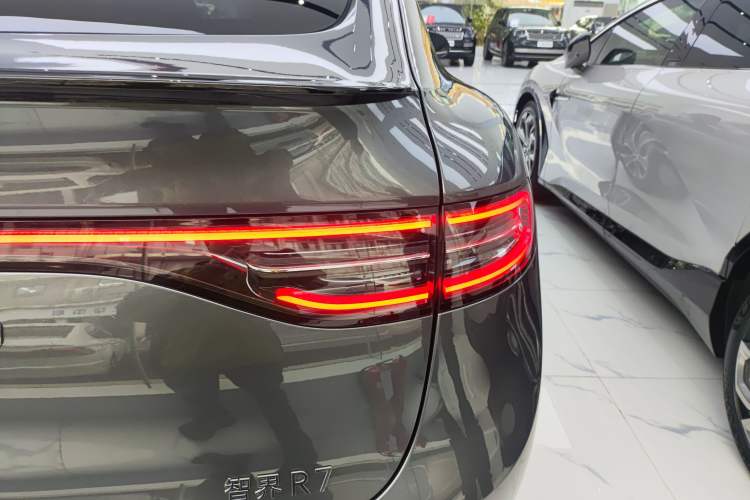 Used Hima Luxeed R7 2024 Pure Electric 667km Pro