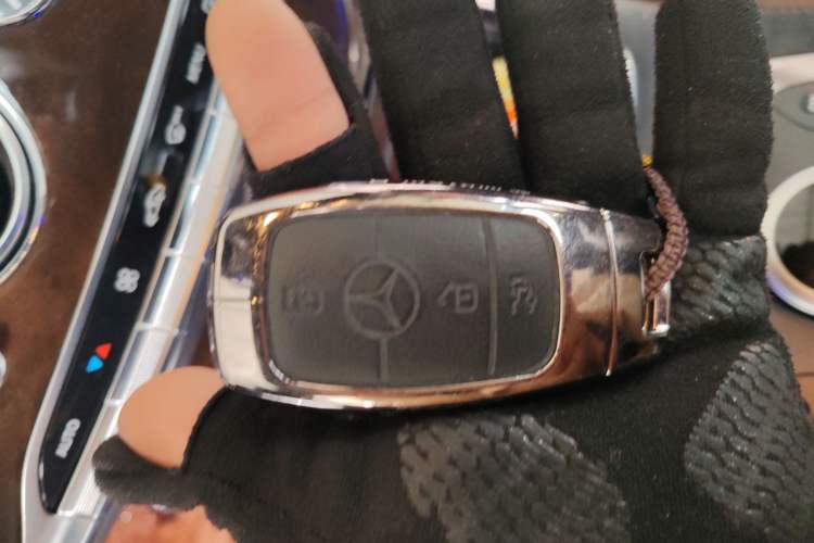 Used Mercedes-Benz Maybach S-Class 2016 S 400 4MATIC Vehicle Key