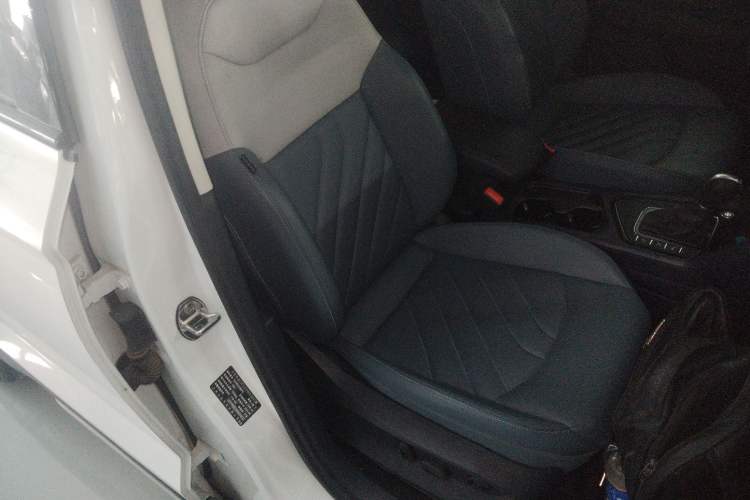 Used Volkswagen Tharu 2024 300TSI Two-Wheel-Drive Moon Luxury Edition