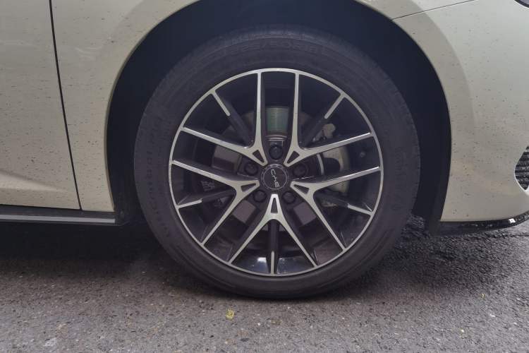 Used BYD Seal 2024 HONOR Edition DM-i 1.5L 121km Luxury Model
