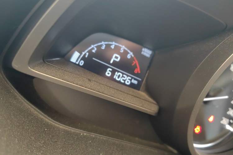 Used Mazda 3 Axela 2017 Sedan 1.5L Automatic Comfort Model Emission Standard China V Odometer Close Up