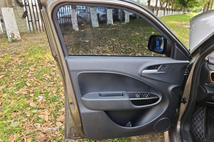 Used ORA White Cat 2022 Xiaoyue Mao Edition 401 km Flagship Model Lithium Ternary
