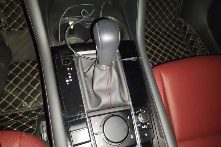 Used Mazda 3 Axela 2023 2.0L Automatic ZhiZhen Edition
