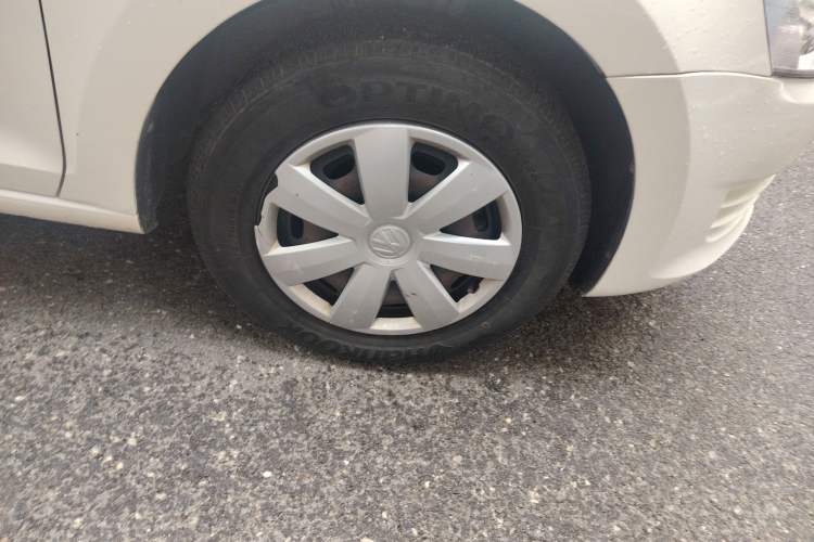 Used Volkswagen Santana 2015 1.6L Manual Fashion Edition