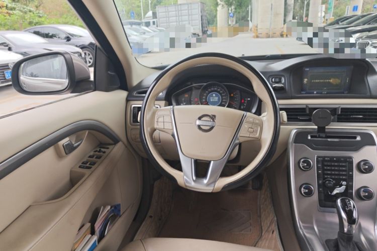 Used Volvo S80L 2014 2.0T T5 Intelligent Luxury Edition Steering Wheel