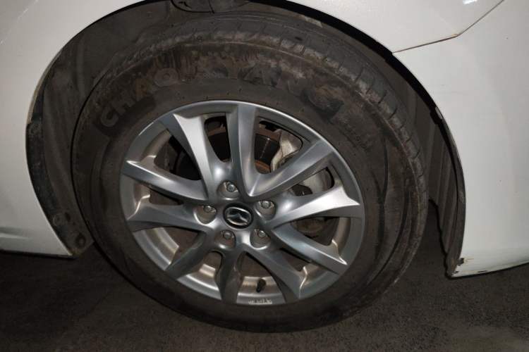 Used Mazda 3 Axela 2017 Sedan 1.5L Automatic Comfort Model Emission Standard China V
