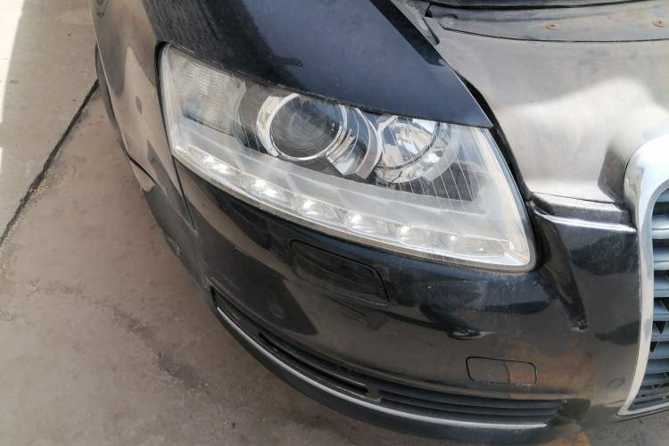 Used Audi A6L 2011 2.0 TFSI Automatic Standard Edition Right Front Headlight