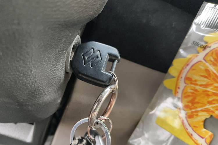 Used Suzuki Landy 2010 1.2L Manual Standard Edition – Sunshine Version Vehicle Key