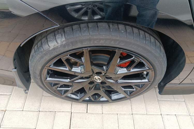 Used GAC Trumpchi EMPOW 2023 400T Automatic R MAX Right Rear Wheel Hub