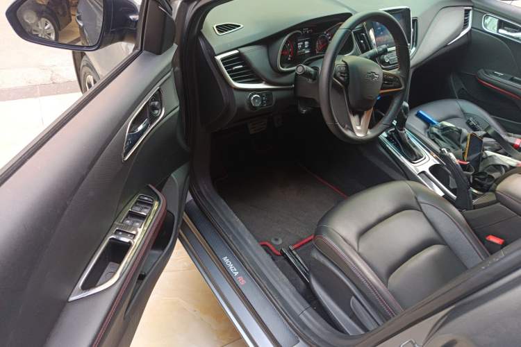 Used Chevrolet Monza 2020 Light Hybrid RS 330T Automatic Comfort Edition Driver Seat