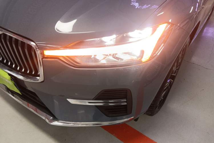 Used Volvo XC60 2022 B5 4x4 Smart Luxury Edition
