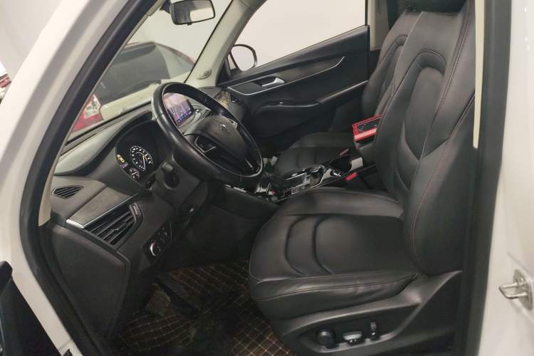 Used BORGWARD BX5 2017 20TGDI Automatic Two-Wheel Drive Pioneer Edition Left Front Seat