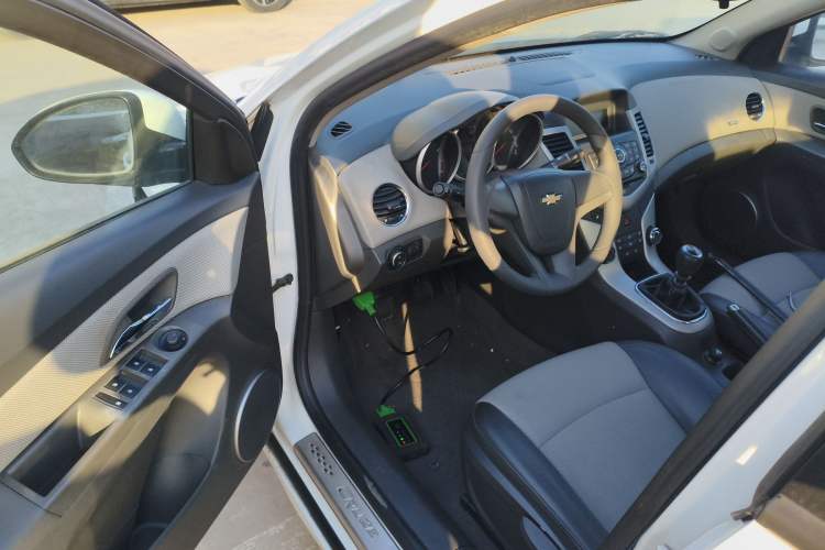 Used Chevrolet Cruze 2013 1.6L SE MT
