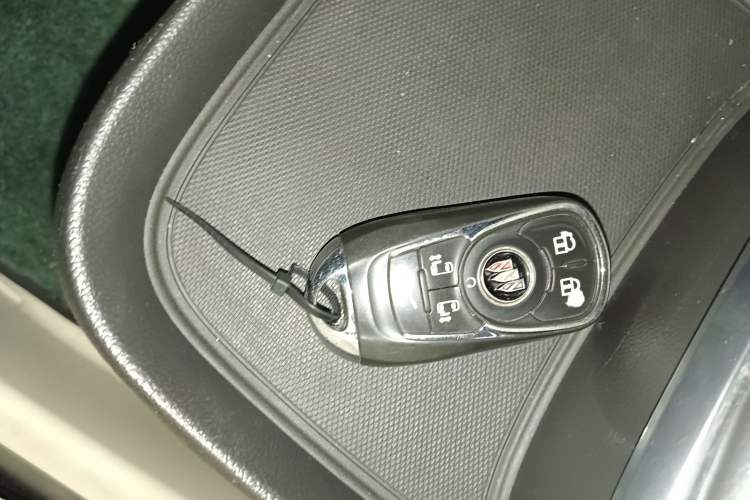 Used Buick GL8 2020 Avenir Avia Six-Seat Deluxe Edition
