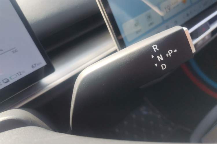 Used Venucia VX6 2025 Large Flat-Layout 520 Pro
