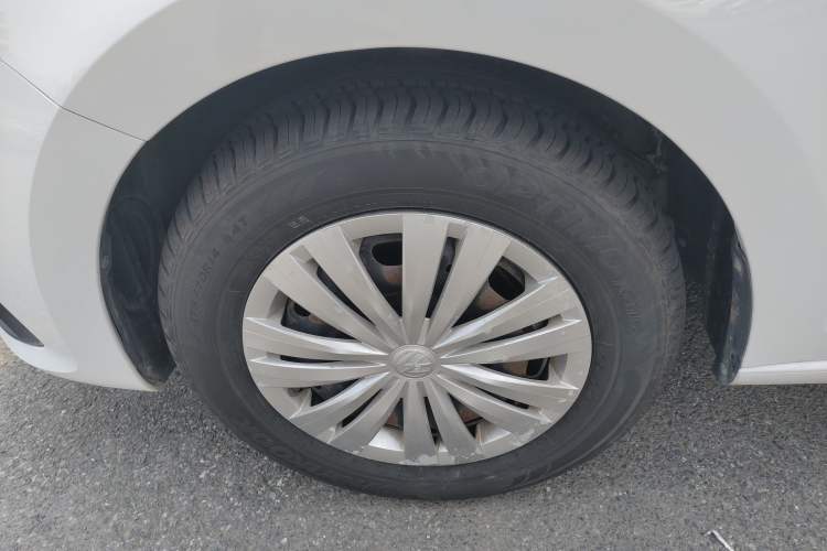 Used Volkswagen Santana 2016 1.6L Manual Fashion Edition
