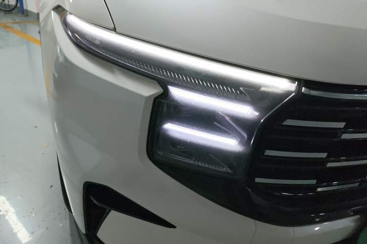 Used Ford Edge 2023 Ford Explorer L 2.0T EcoBoost E-Hybrid Two-Wheel Drive 7-Seater Luxury Model
