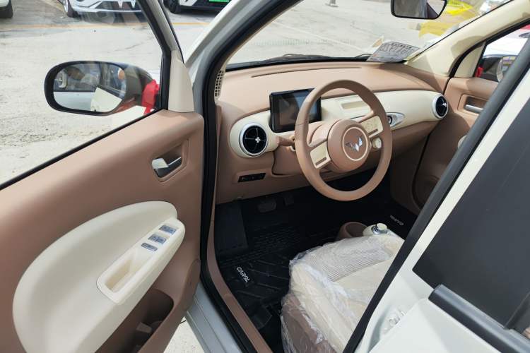 Used Wuling Hongguang MINIEV 2025 Four-Door Version Advanced Edition