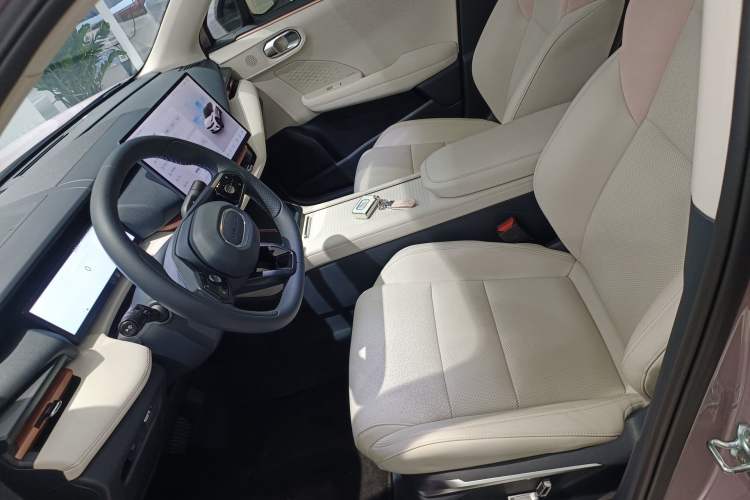 Used Lynk & Co 06 2025 Renew 1.5T Pro
