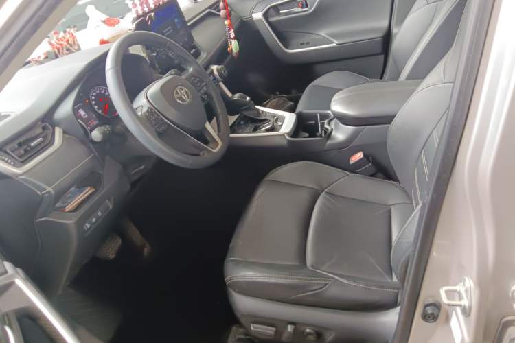 Used Toyota Wildlander 2022 2.0L CVT Two-Wheel Drive Luxury PLUS Edition