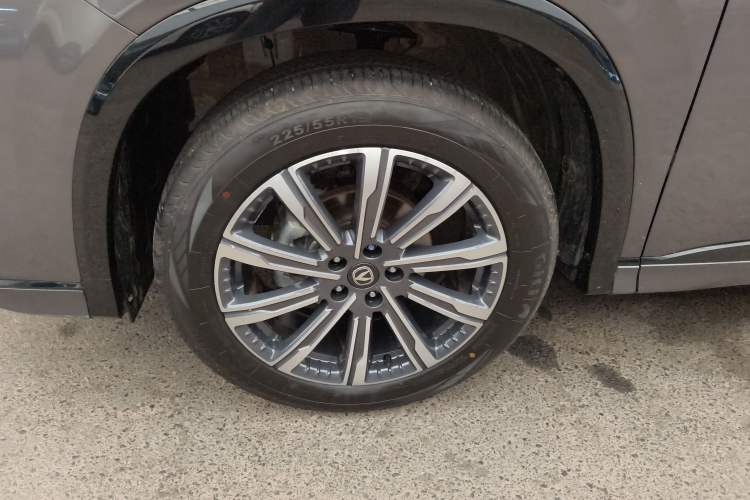 Used CHANGAN CS75 PLUS 2024 3rd Generation Champion Edition 1.5T Intelligent Drive Dynamic Model
