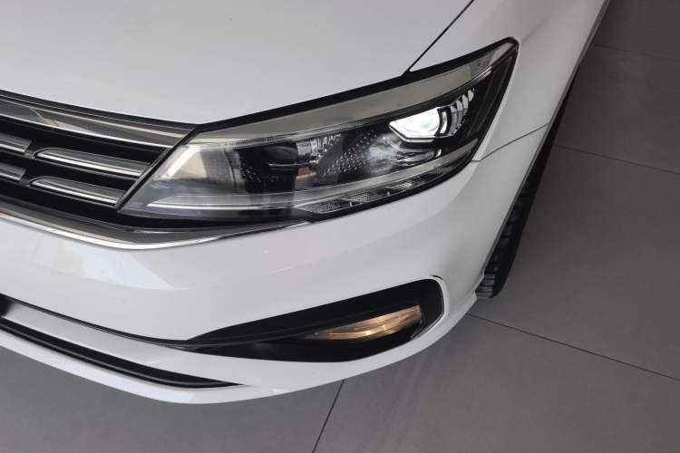 Used Volkswagen Lamando 2019 280TSI DSG Comfort Edition China VI standard
