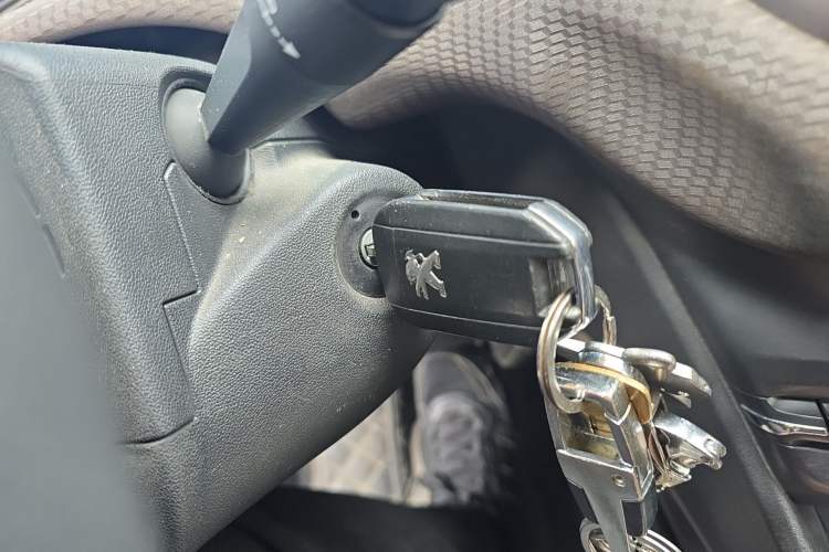 Used Peugeot 2008 2014 1.6L Automatic Fashion Edition Vehicle Key