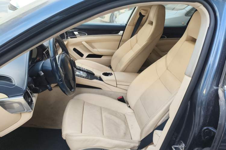 Used Porsche Panamera 2010 Panamera 4S 4.8L

