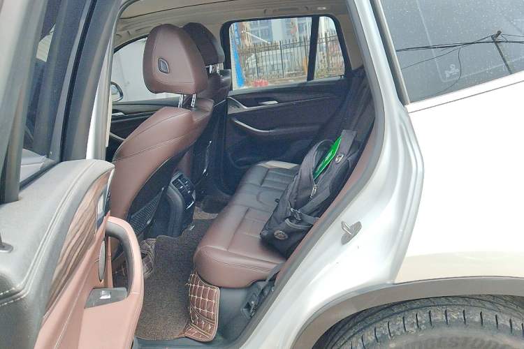 Used BMW X3 2018 xDrive28i Luxury Package China VI Emission Standard Left Rear Seat