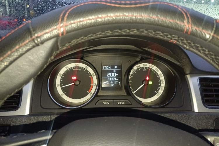 Used Skoda Rapid Spaceback 2018 1.6L Automatic Comfort Edition
