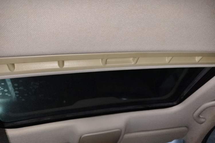 Used Volkswagen Bora 2011 1.6L Manual Comfort Version Headliner