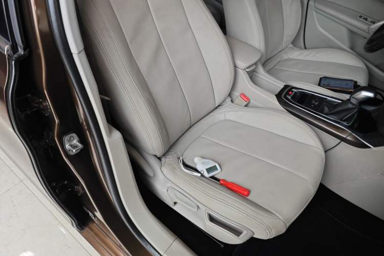 Used Peugeot 408 2014 1.8L Automatic Luxury Edition Right Front Seat