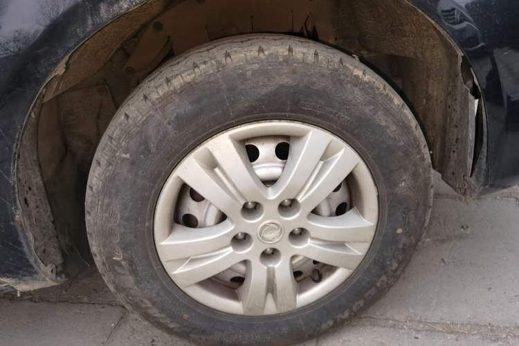 Used FORTHING Lingzhi 2019 M5 1.6L 7-Seater Base Model China VI