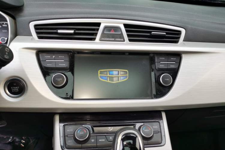 Used Geely Auto Emgrand X7 Sport 2018 1.8TD Automatic Two-Wheel Drive Zhiya Model