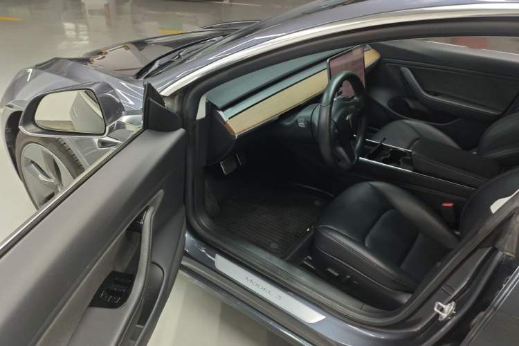 Used Tesla Model 3 2019 Long-Range Rear-Wheel-Drive Version Driver Seat