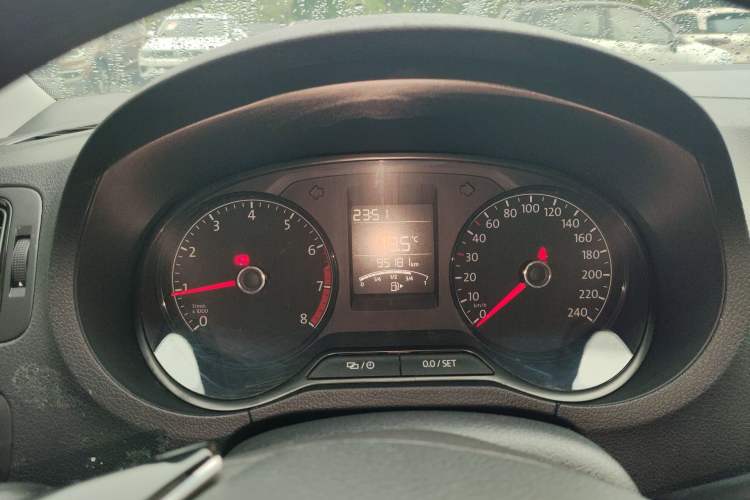 Used Volkswagen Polo 2016 1.4L Manual Fashion Model Instrument Cluster