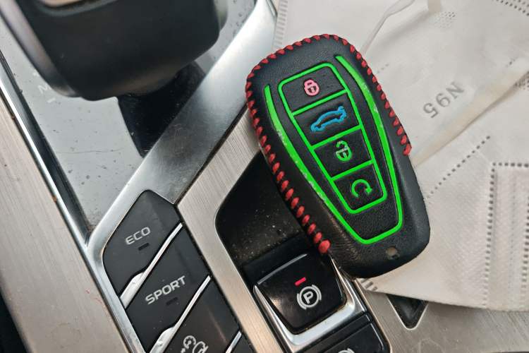 Used Geely Auto Coolray 2019 260T DCT Knight China V Standard