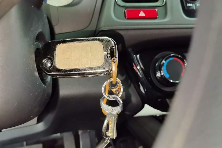 Used Honda Vezel 2017 1.5L CVT 2WD Comfort Model Interior 1