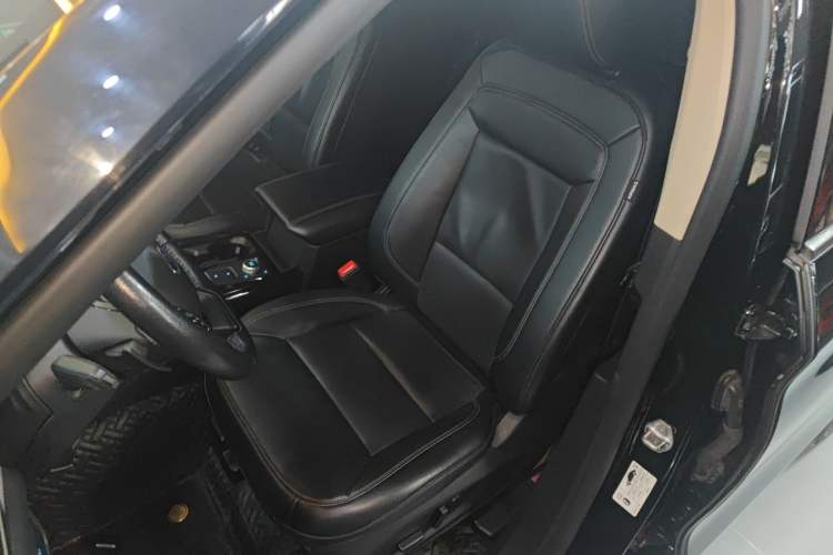 Used Ford Explorer 2020 EcoBoost 285 4x4 Trend Edition 7-Seater
