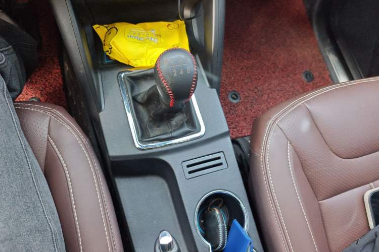 Used Bisu T5 2017 1.5T Manual Luxury Model
