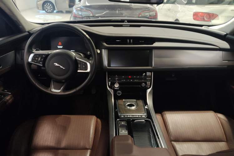 Used Jaguar XFL 2020 XFL 2.0T P250 Four-Wheel Drive Luxury Edition
