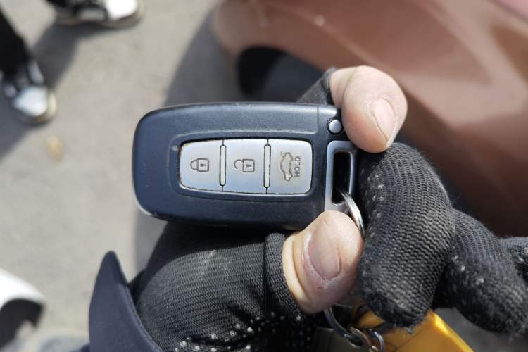 Used Hyundai Elantra (5th Generation / Langdong) 2012 1.6L Manual Leading Model