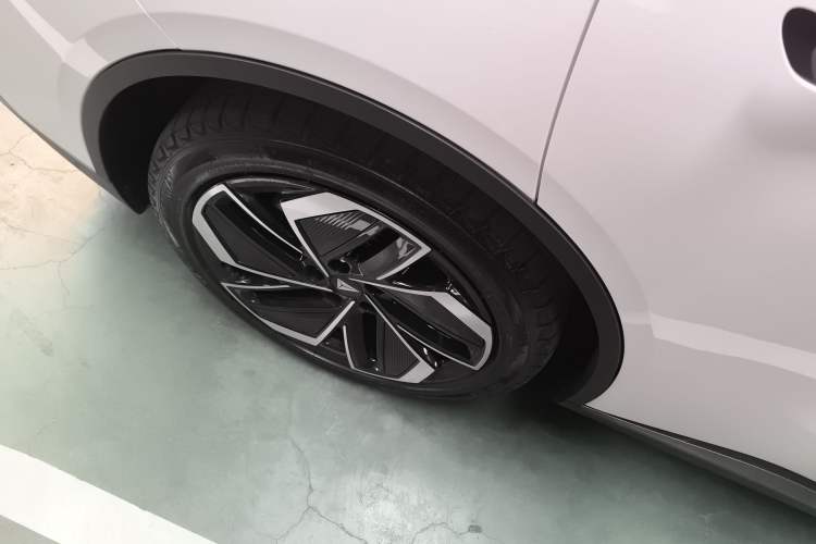 Used Deepal L07 2026 Model 550Ultra Huawei Qiankun ADS SE Edition
