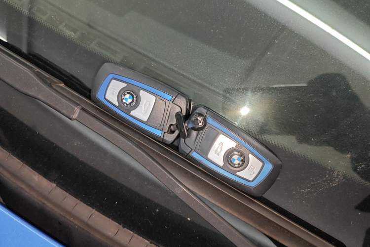 Used BMW 3 Series 2019 320i M Sport Package Vehicle Key